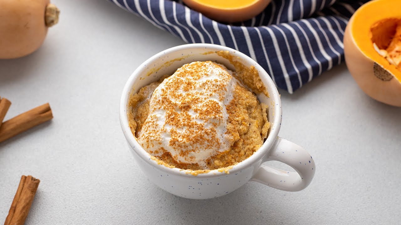 Keto Pumpkin Mug Cake [Easy Low-Carb Fall Dessert]