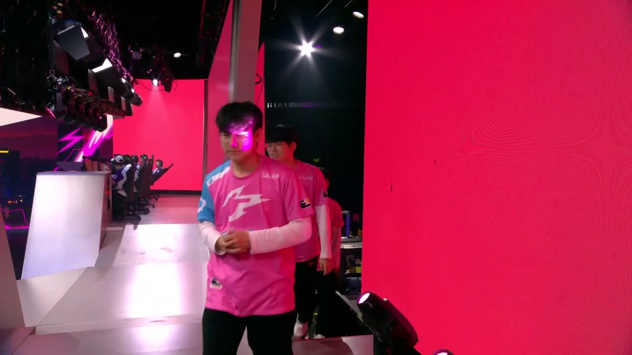 Watchpoint: Postshow 2019 | Playoffs | Week 2 | Day 1 |