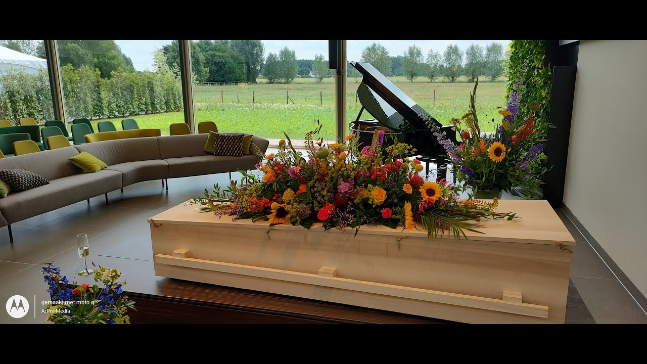 Bemmel  -  opening crematorium 't Karbrugsche Veld