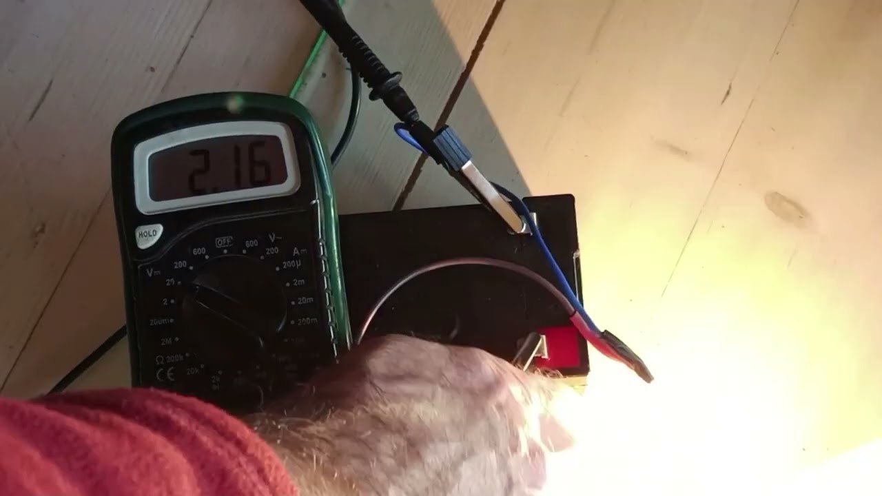 UPS battery test. 12V 7Ah or 9 Ah.