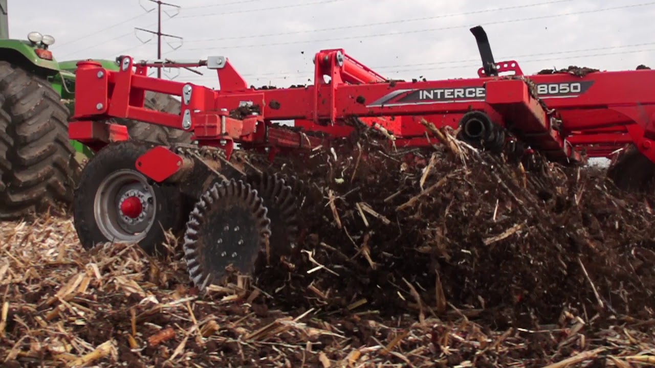 KUHN Krause Interceptor&reg; 8050 High-Speed Tillage System