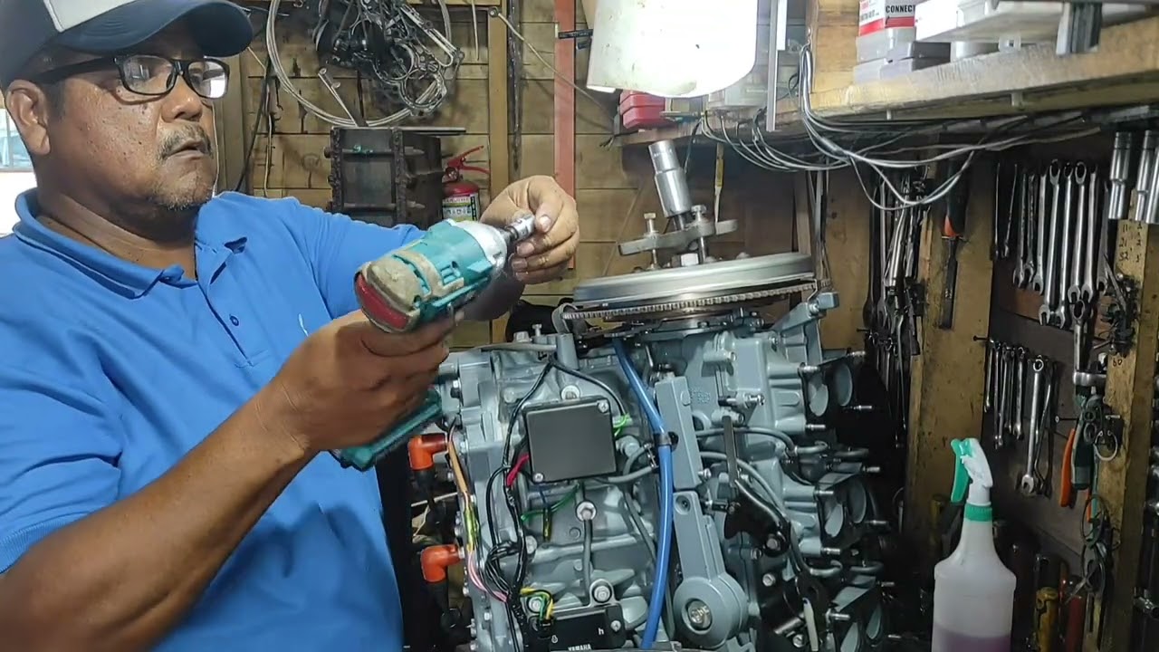 REPARACIÓN DE UNIDAD DE PODER 200 H.P YAMAHA DOS TIEMPOS.
