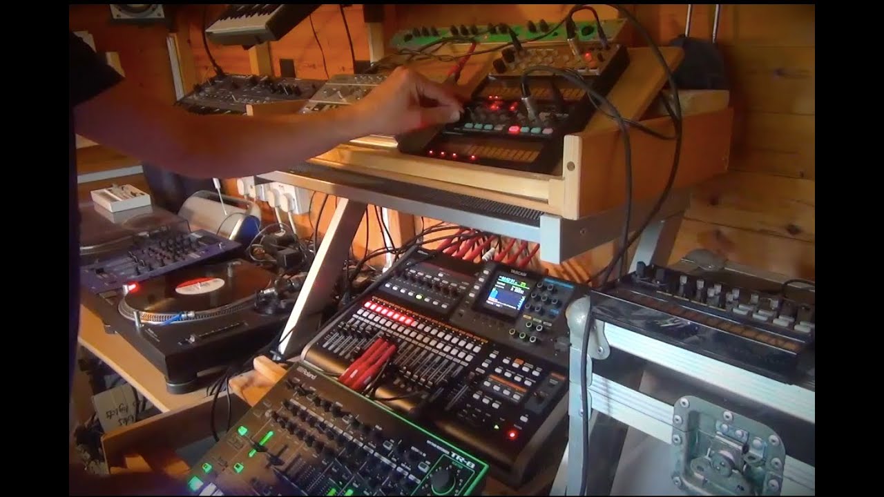 Drax / Trope - Amphetamine [ LIVE HARDWARE VERSION! ]