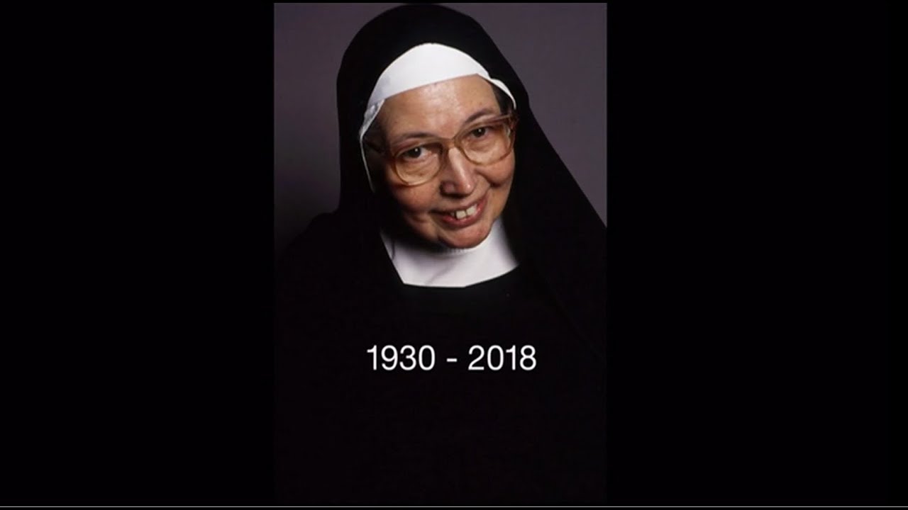 Sister Wendy Beckett passes away (1930 - 2018) (UK) - BBC News - 26th December 2018