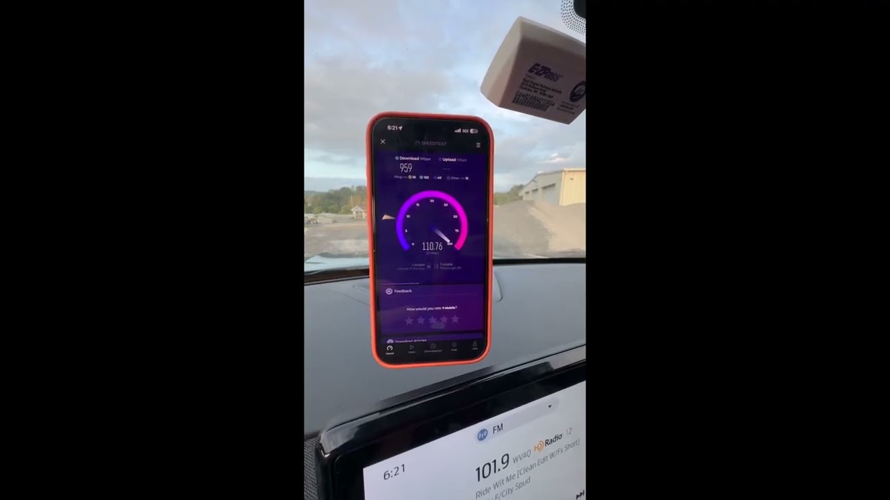 iPhone Air vs iPhone 17 Pro Max Speedtest on T-Mobile Gig+ Site