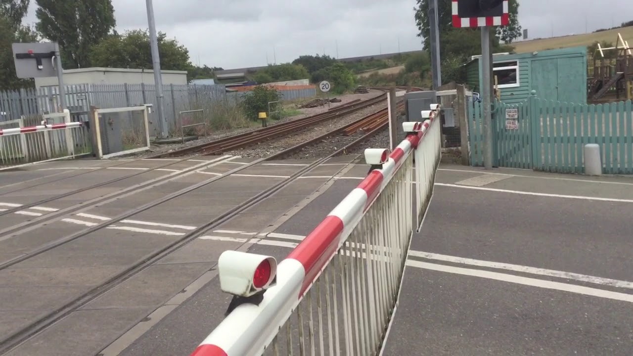 Pinxton Level Crossing (Notts) Sunday 10.09.2017