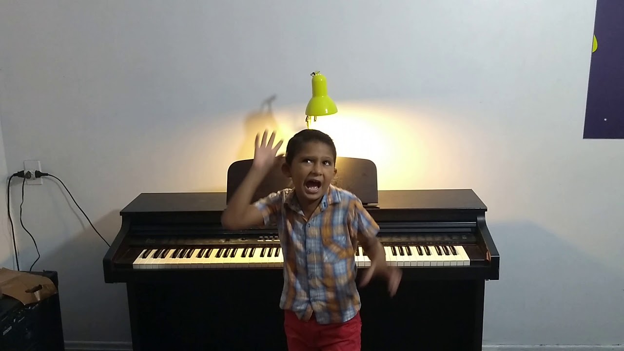 Luiz Pavani canta 