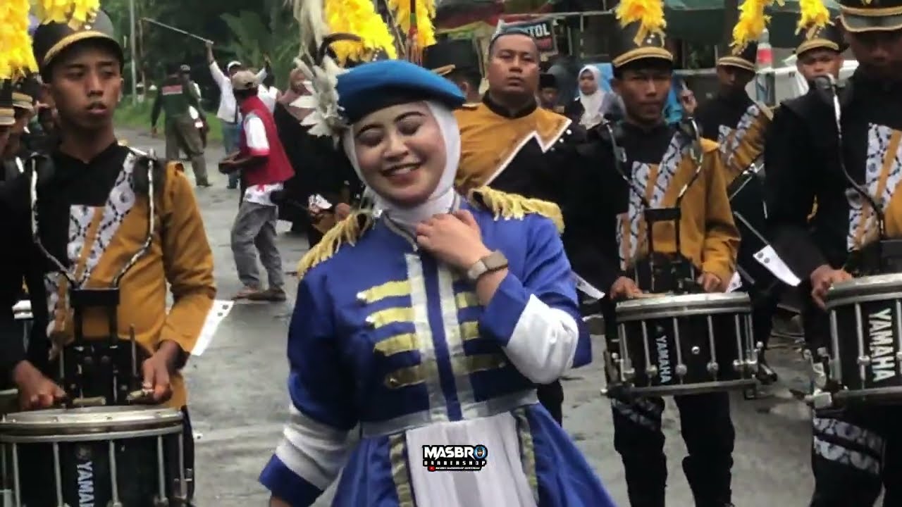 DARUNNAJA MARCHINGBAND LIVE IN LOWOKJATI  BATURETNO SINGOSARI 