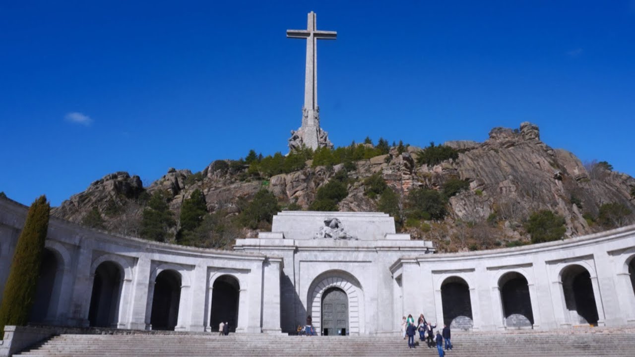 Valle de los Caídos (Como Llegar - Historia - Basilica y La Cruz)