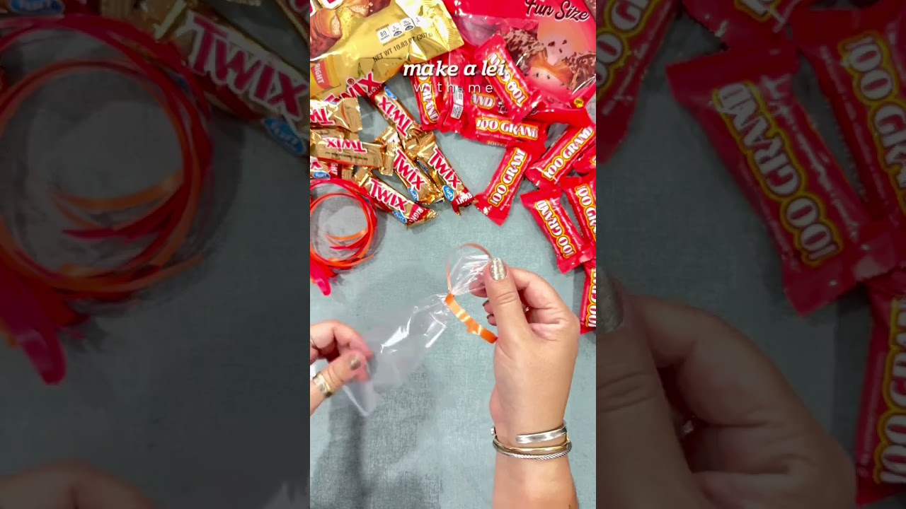 Make a Candy Lei with me!
