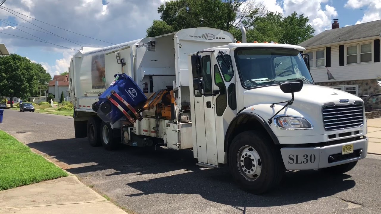 Burlington County Labrie Expert 2000 Garbage Truck Collection The Recycling On Summer Time
