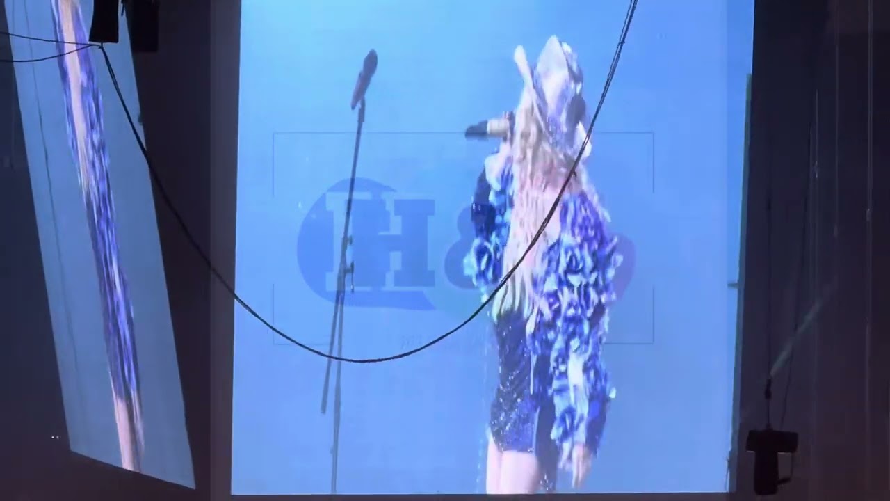 Paulina Rubio - Ni una sola palabra (reclamo de Pau a baterista)