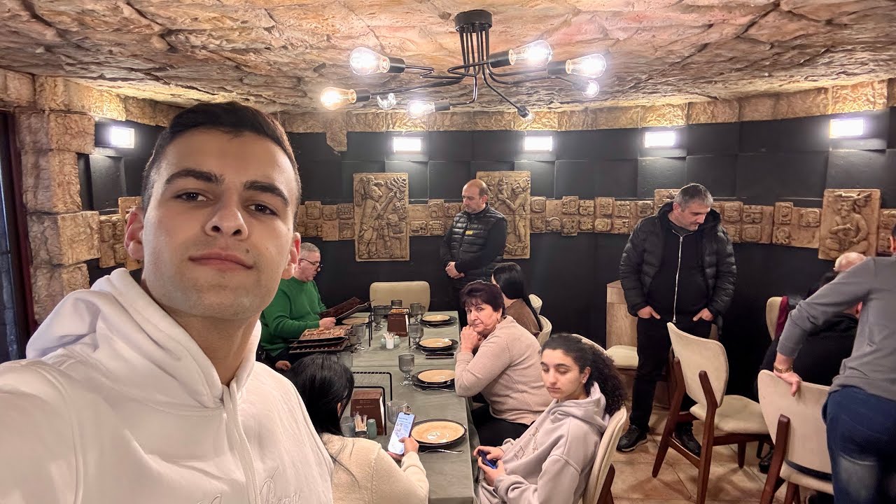 Քավորը հավաքեց մեզ ռեստորան MONTE CRISTO