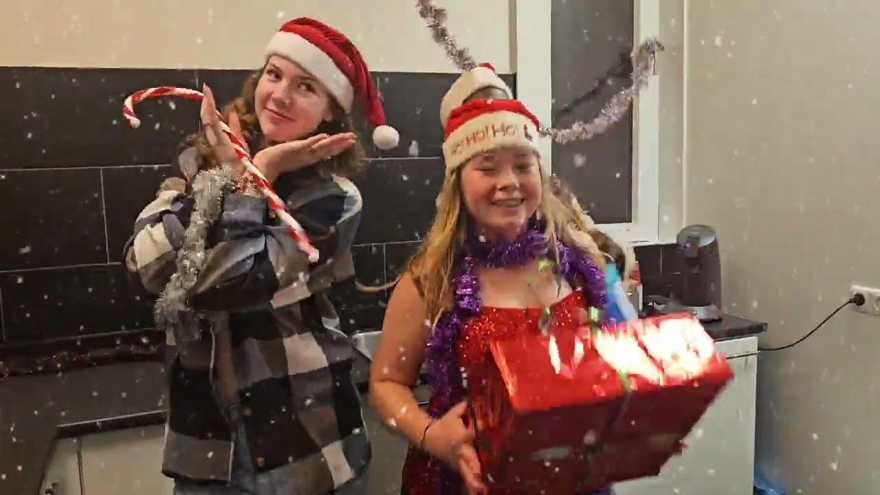 X-mas Lipdub DC058 - 3