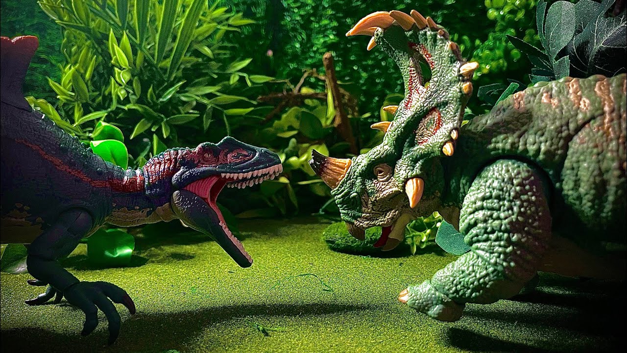 Concavenator VS Sinoceratops | A Stop Motion Film | Hammond Collection