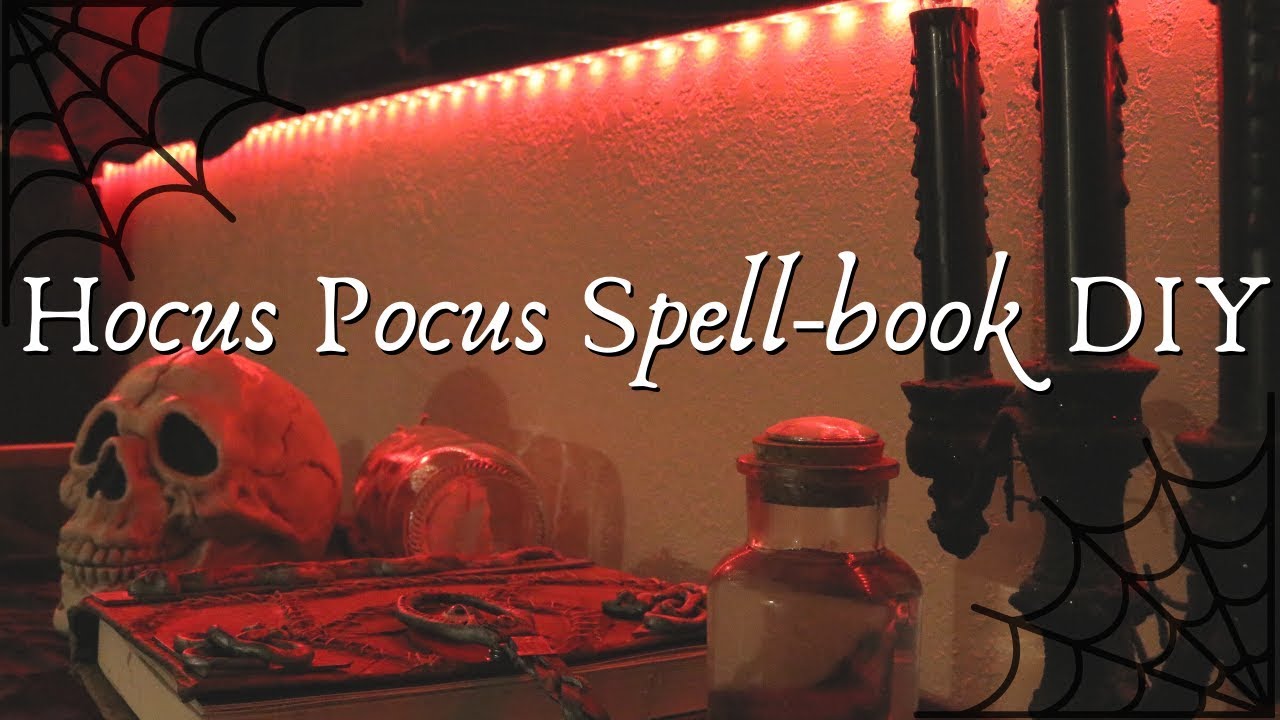 Hocus Pocus Spell-Book DIY