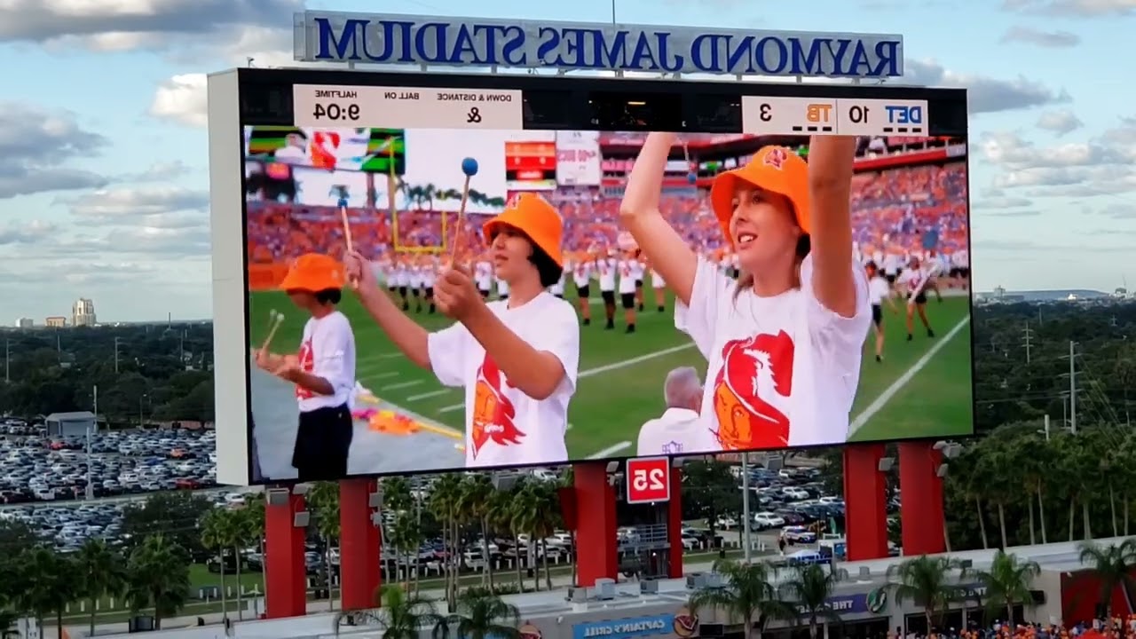 Sickles Performa the Halftime Show at the Bucs game