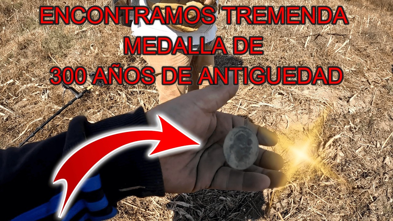 ESTA MEDALLA LE PERTENECÍA A ALGUIEN MUY IMPORTANTE.