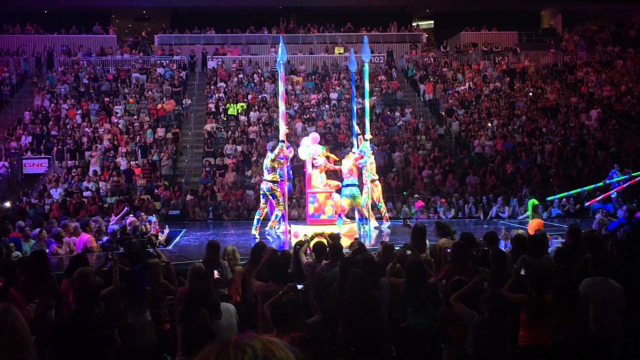 Katy Perry Prismatic World Tour - Birthday - Pittsburgh July 22 2014