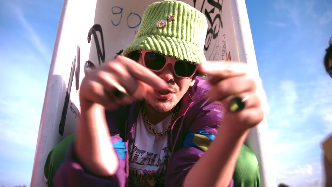 GIVI KROSS - KDO NETANČÍ TEN JE S*ÁČ