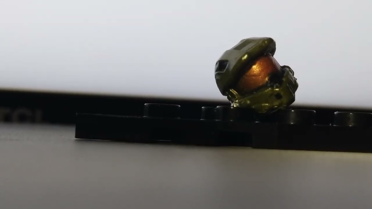 Master chief replaces noble six.