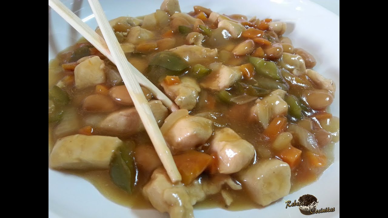Курица с миндалем