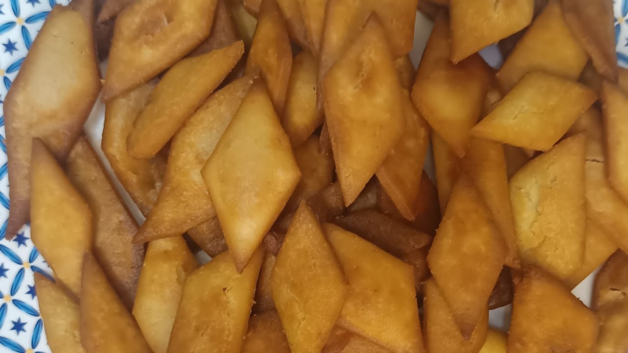Shakkar para recipe#Khasta kurkure Shakkar pare# Tasty n yummy