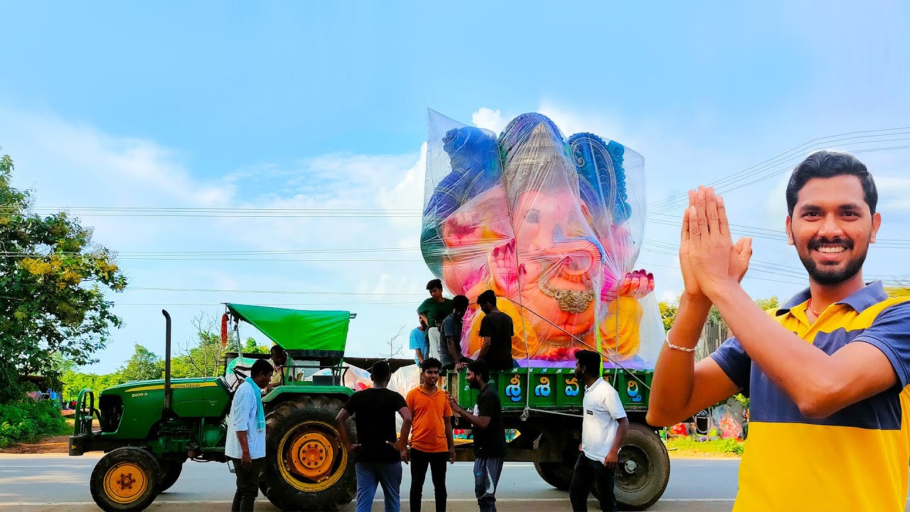 Korutla 👉 Balkonda & Mutyampet Ganesh Idols Transportation on TRACTOR | Rock Star & Suman Youth