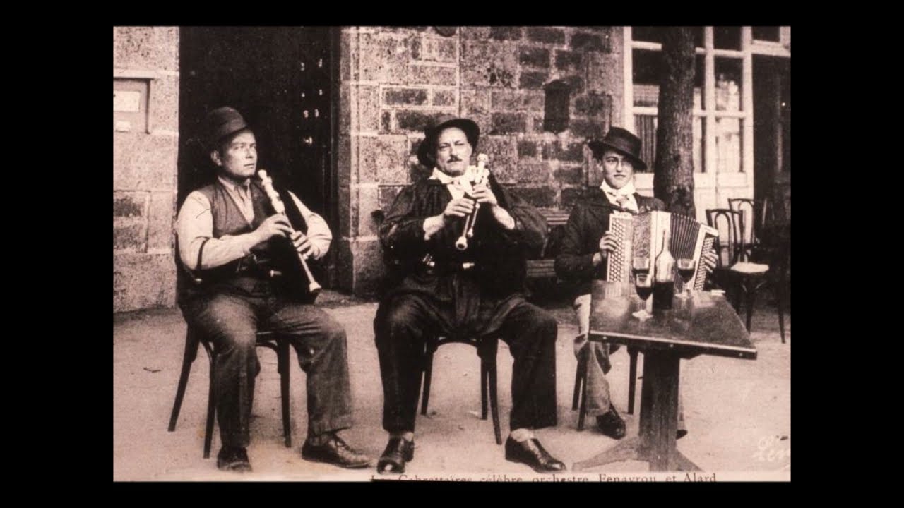 LA MARCHE DES CABRETTAIRES (Accordéon et chant)