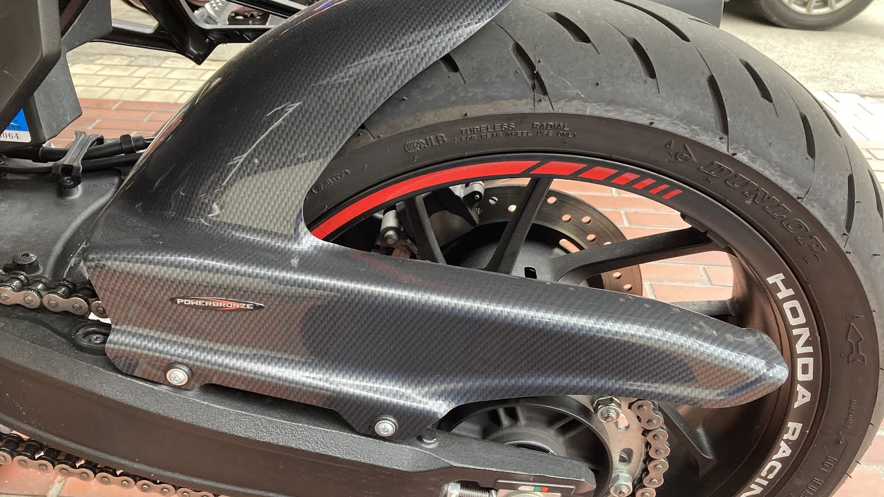 Installing PowerBronze Tire Hugger for Honda NT1100.インナーフェンダー装着