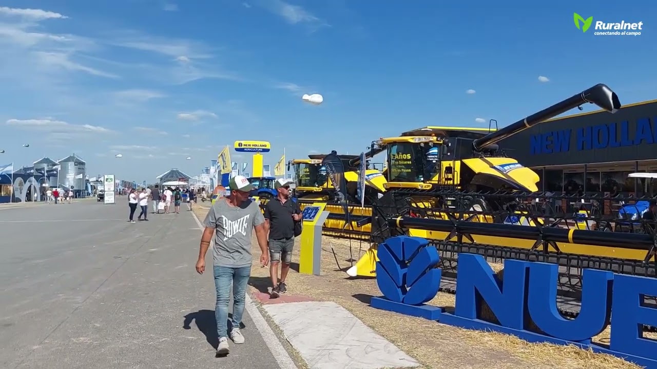 New Holland present&oacute; una cosechadora provista con inteligencia artificial que la hace m&aacute;s eficiente