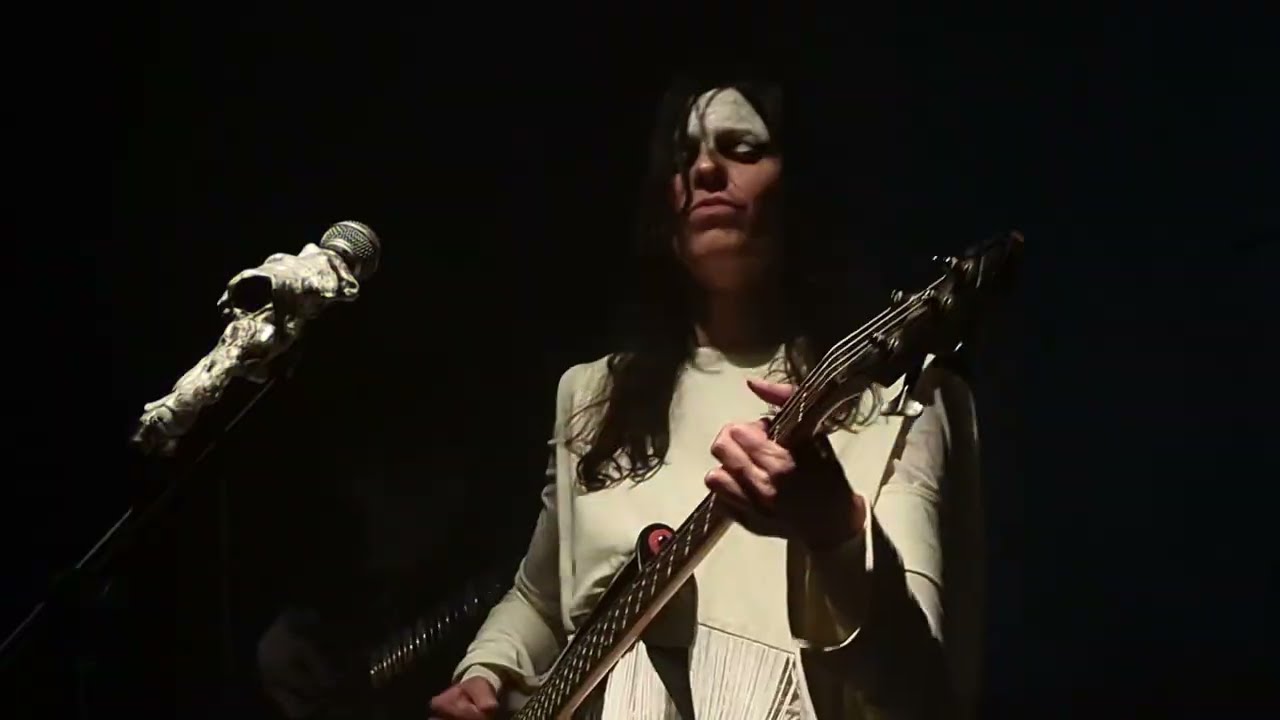 Rïcïnn live at Peniche Antipode, Paris 21.3.25