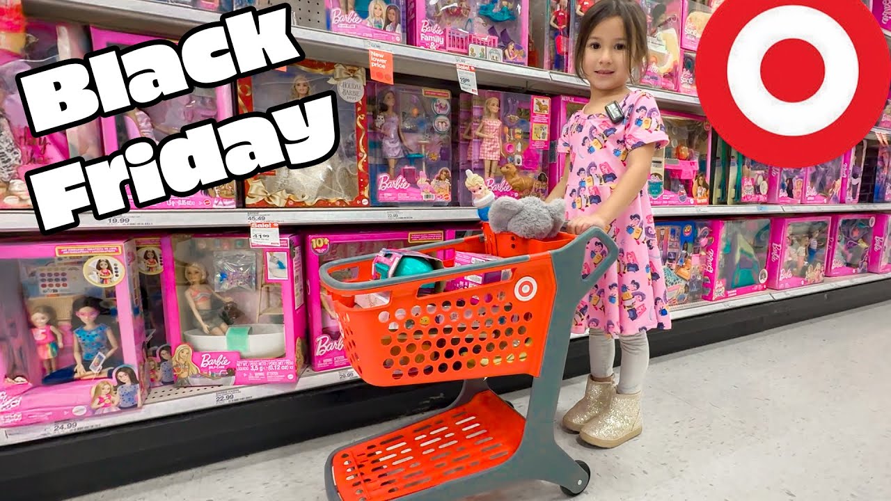 BLACK FRiDAY TOY SHOPPiNG WiTH BiG KiD SHOPPiNG CART!!Oak gets MOM a Present and wears KPOP Dress!