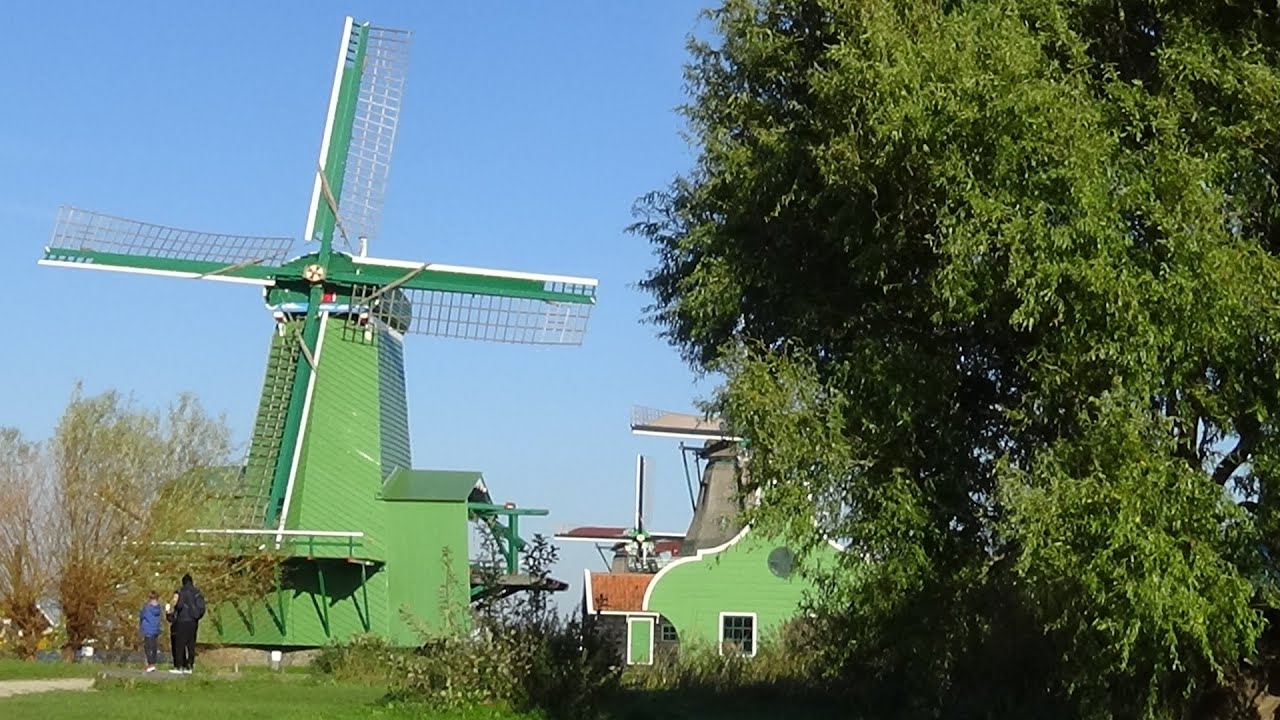 Het te lood zetten van de koning bij een Paltrokmolen.