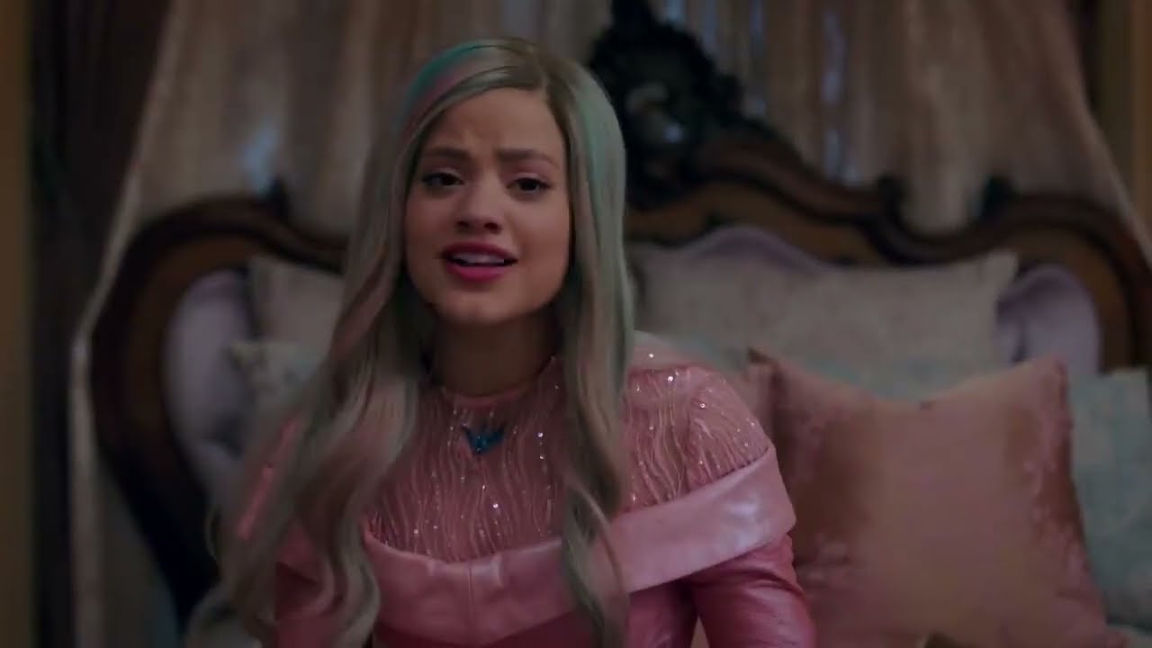 Queen Of Mean/Come On Out (Mashup) - Descendants 3 - ZOMBIES 3 (MV)