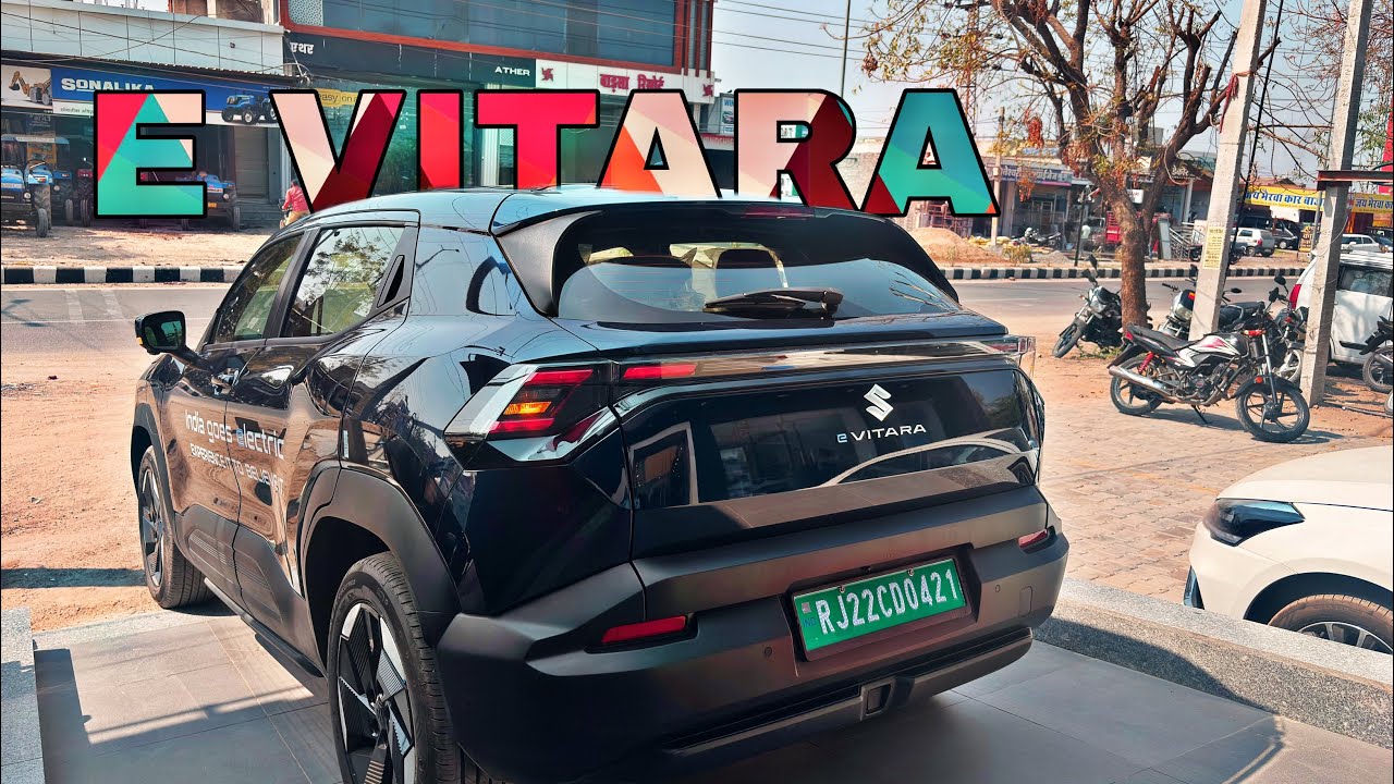 आ गई SHOWROOM में 😀 NEW E VITARA  MARUTI SUZUKI 