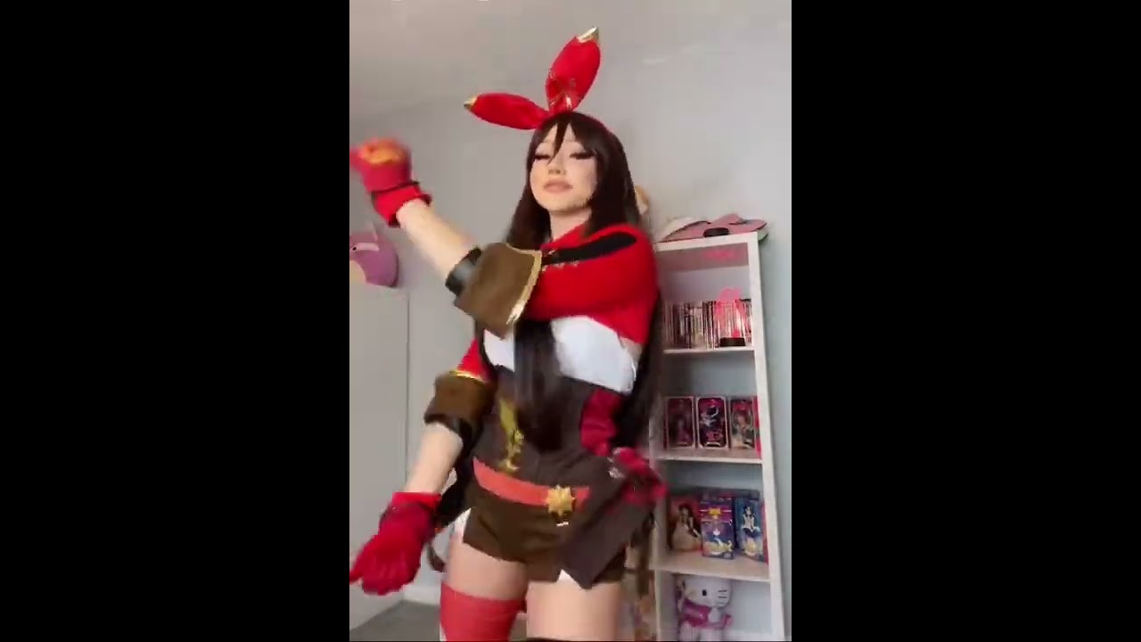 Cute Amber Cosplay
