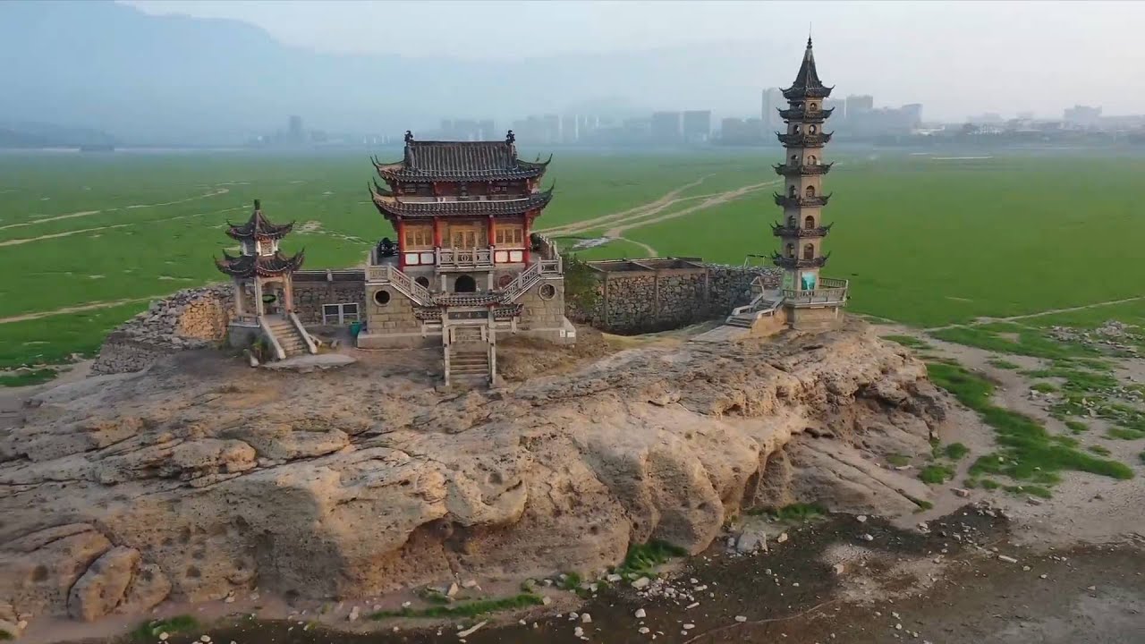 GLOBALink | Historic site emerges from China's largest freshwater lake