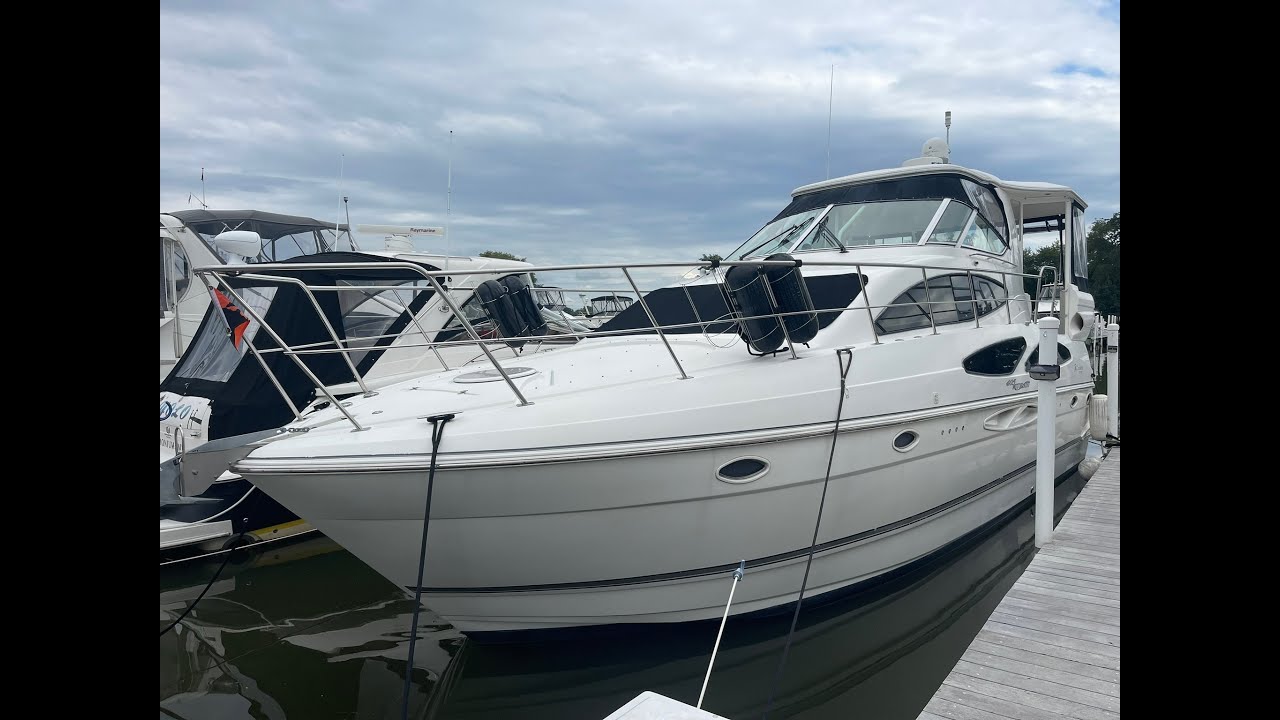 2005 Cruisers Yacht 405 MotorYacht AC, Volvo D-6 Engines 850 hours, nicely maintained and updated