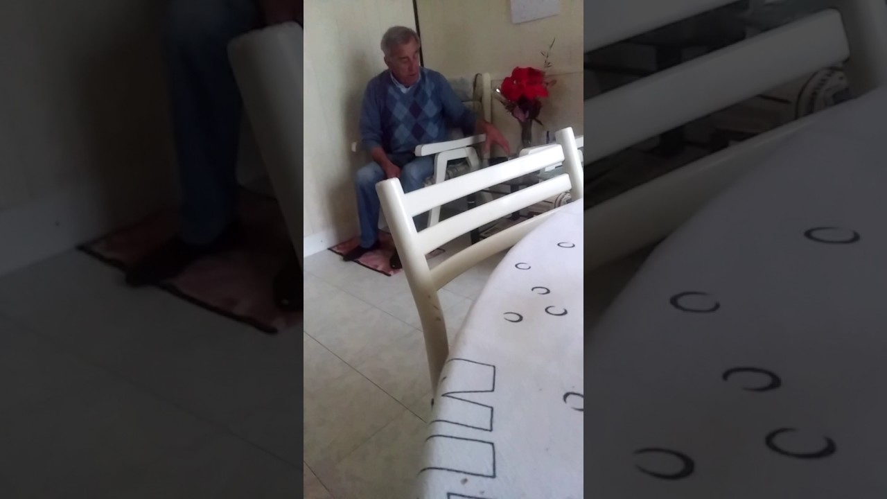 MIO NONNO CHE SMADONNA CON UN CALL CENTER...MEMORABILE LA BESTEMMIA AL MINUTO 2:36