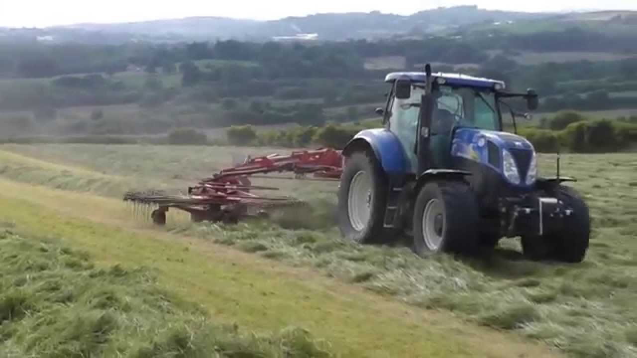 New Holland T6080 Raking