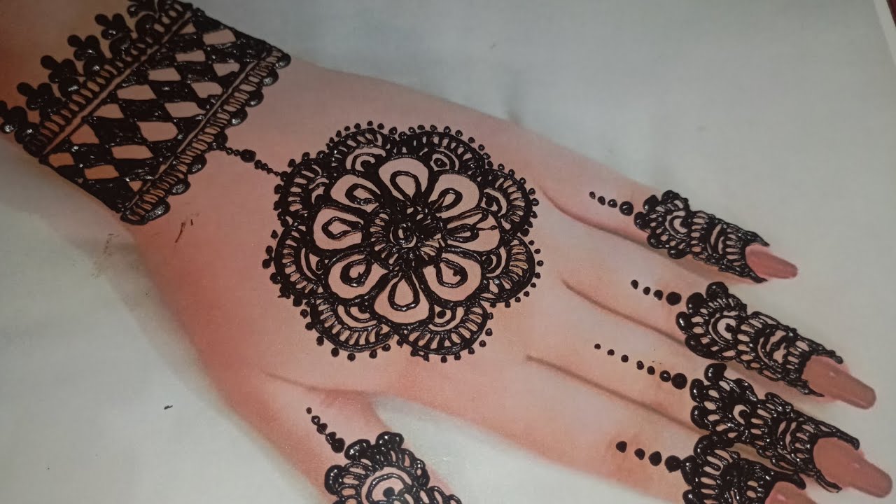 Back side mehndi___#mehndi #hennadesign #easymehndidesign__#design__ mehandi__#viral ___#shortvideo 