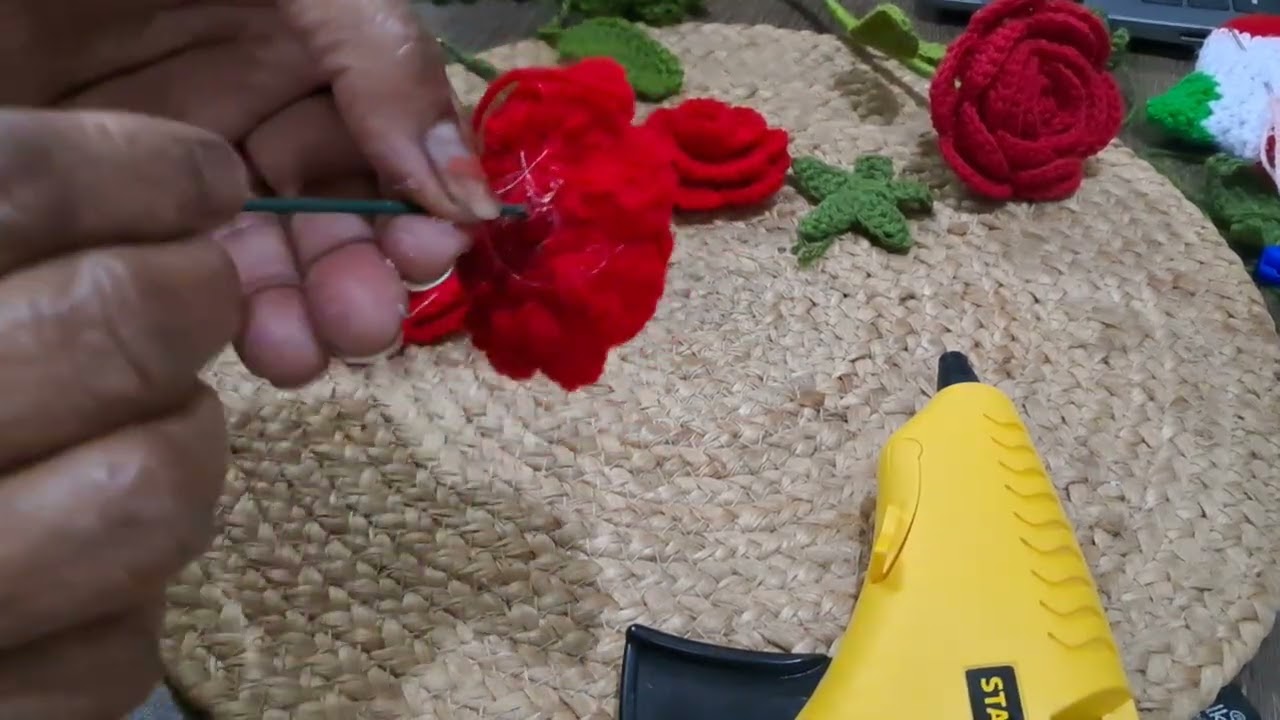 How to assemble Rose flowers leaf and sepal🌹 🍃 