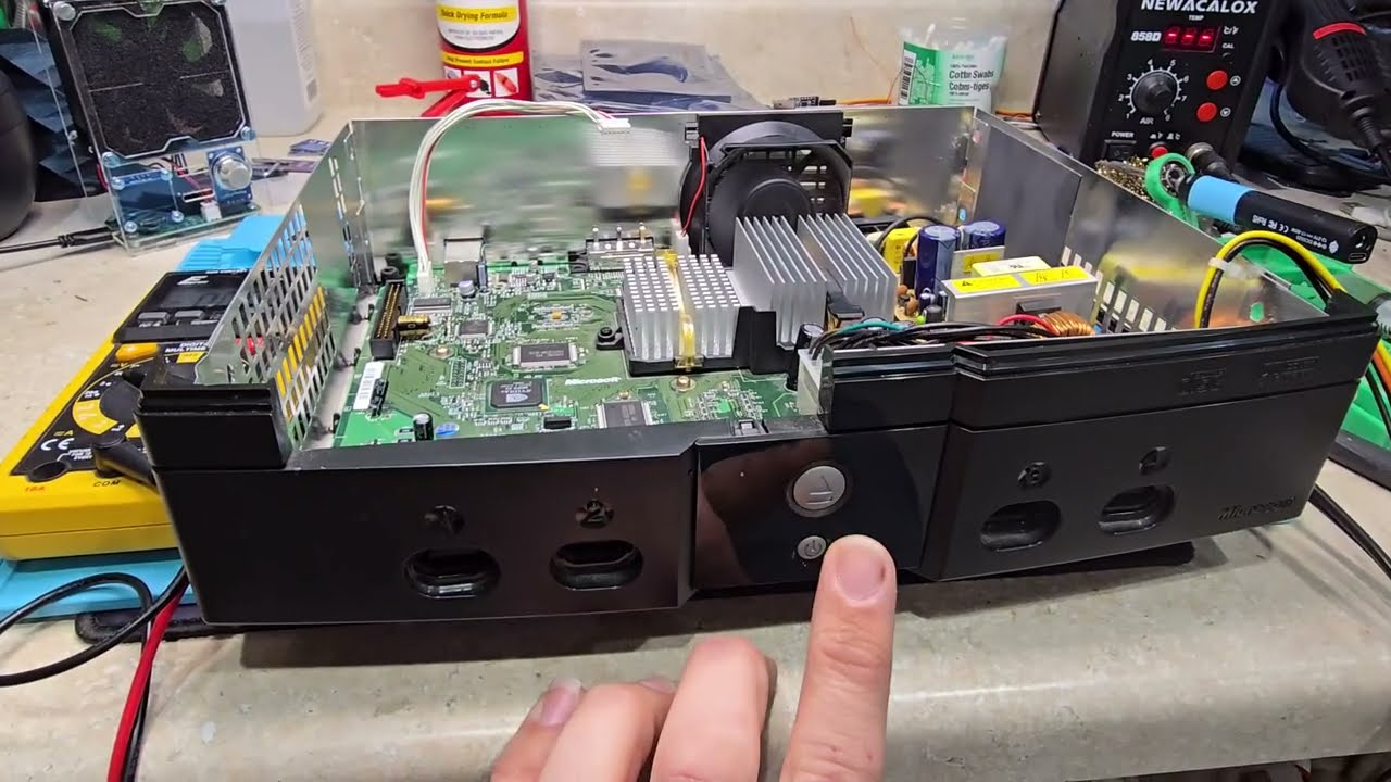 OG Xbox 1.6 no power fix! (not a cap replacement video)