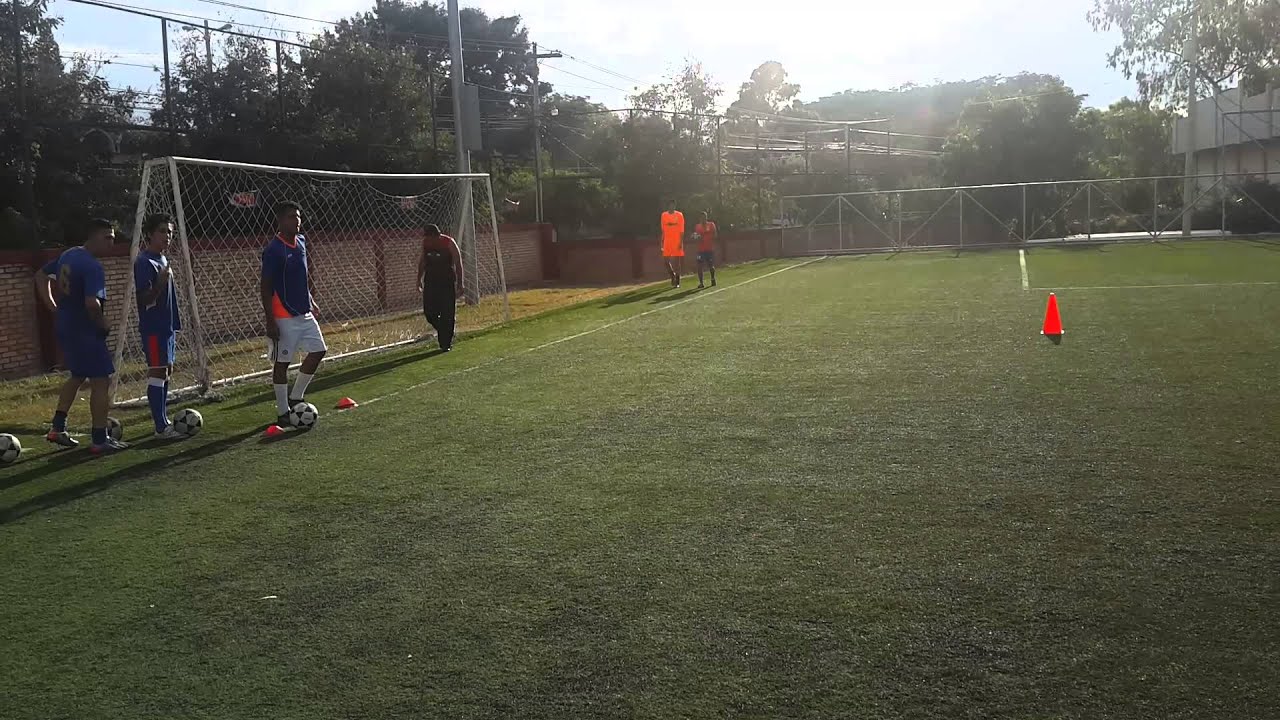 Entrenamiento Futbol Basico
