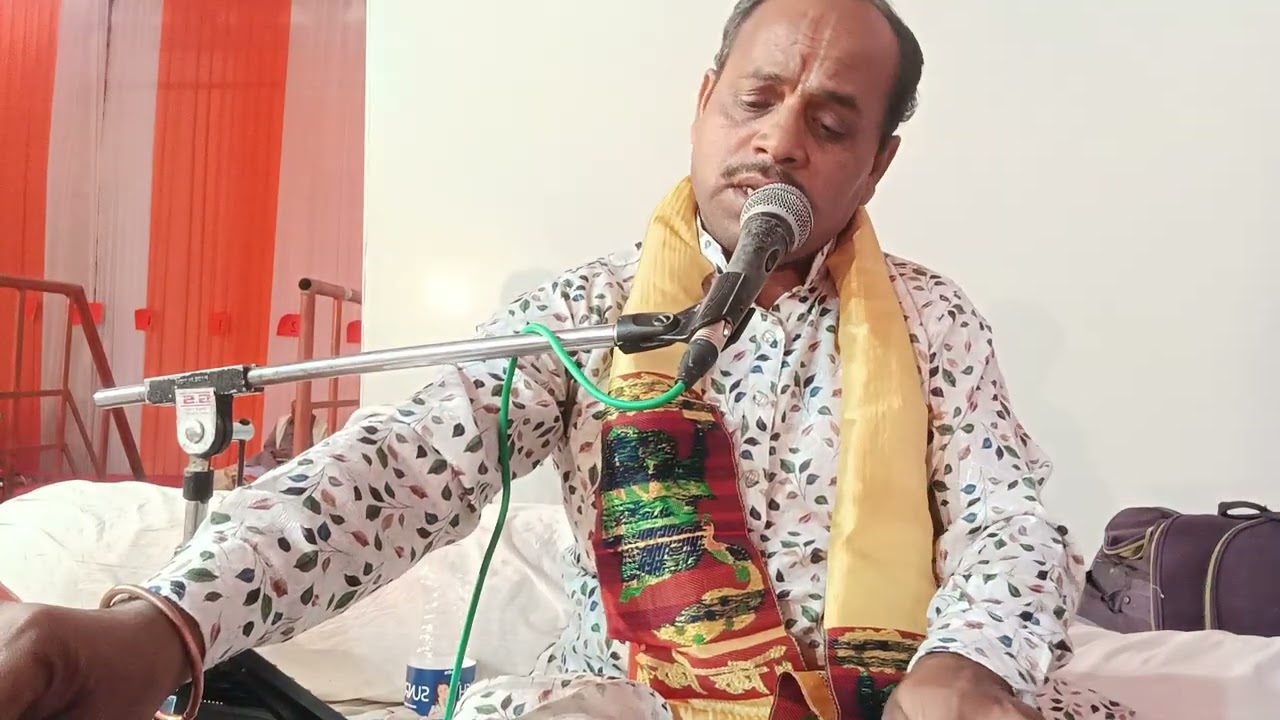 Mujhe Hai kam Ishwar se gayak Manoj baba