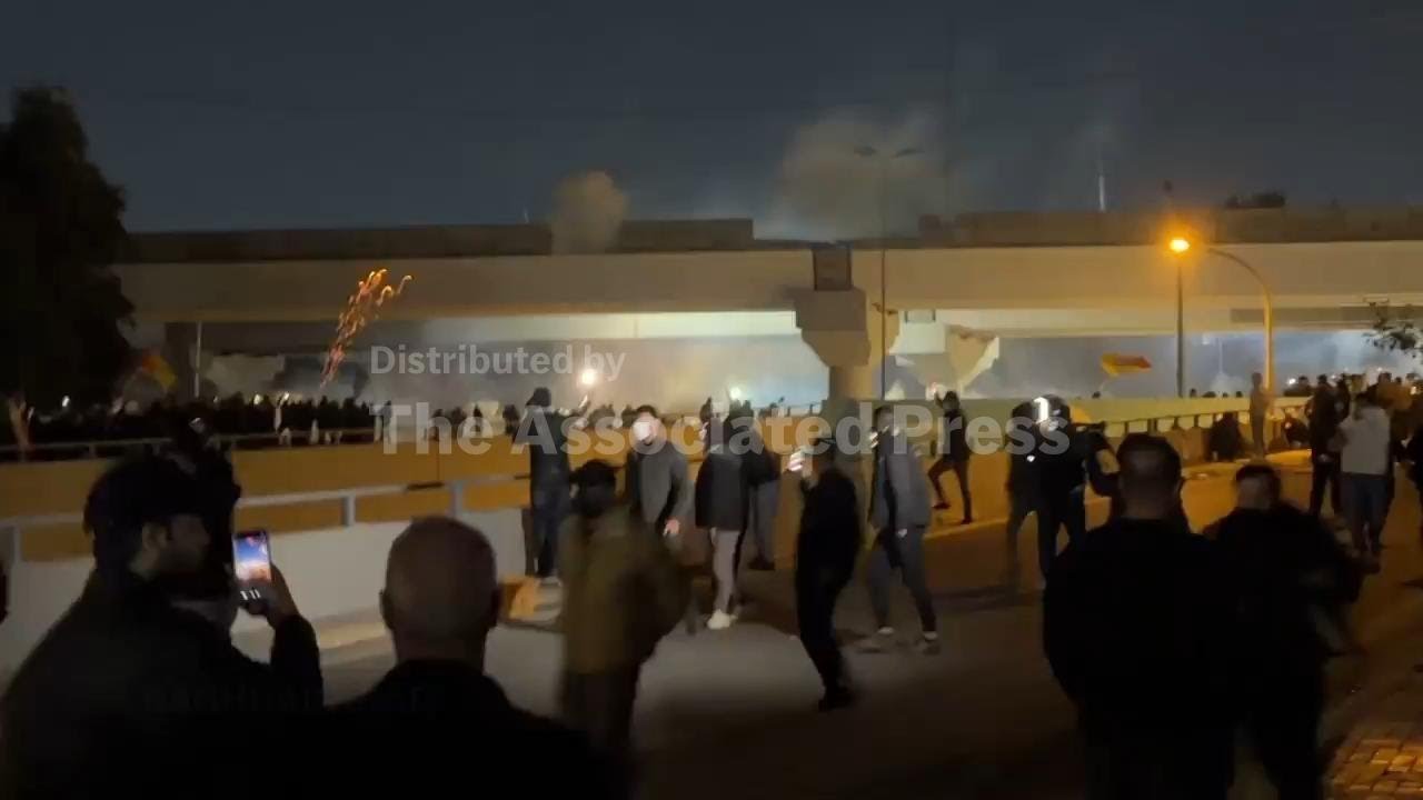 Pro-Iran protesters clash with police near Green Zone in Baghdad