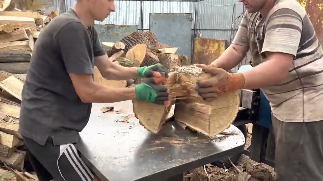 Hardcore Forest Work | Log Splitting