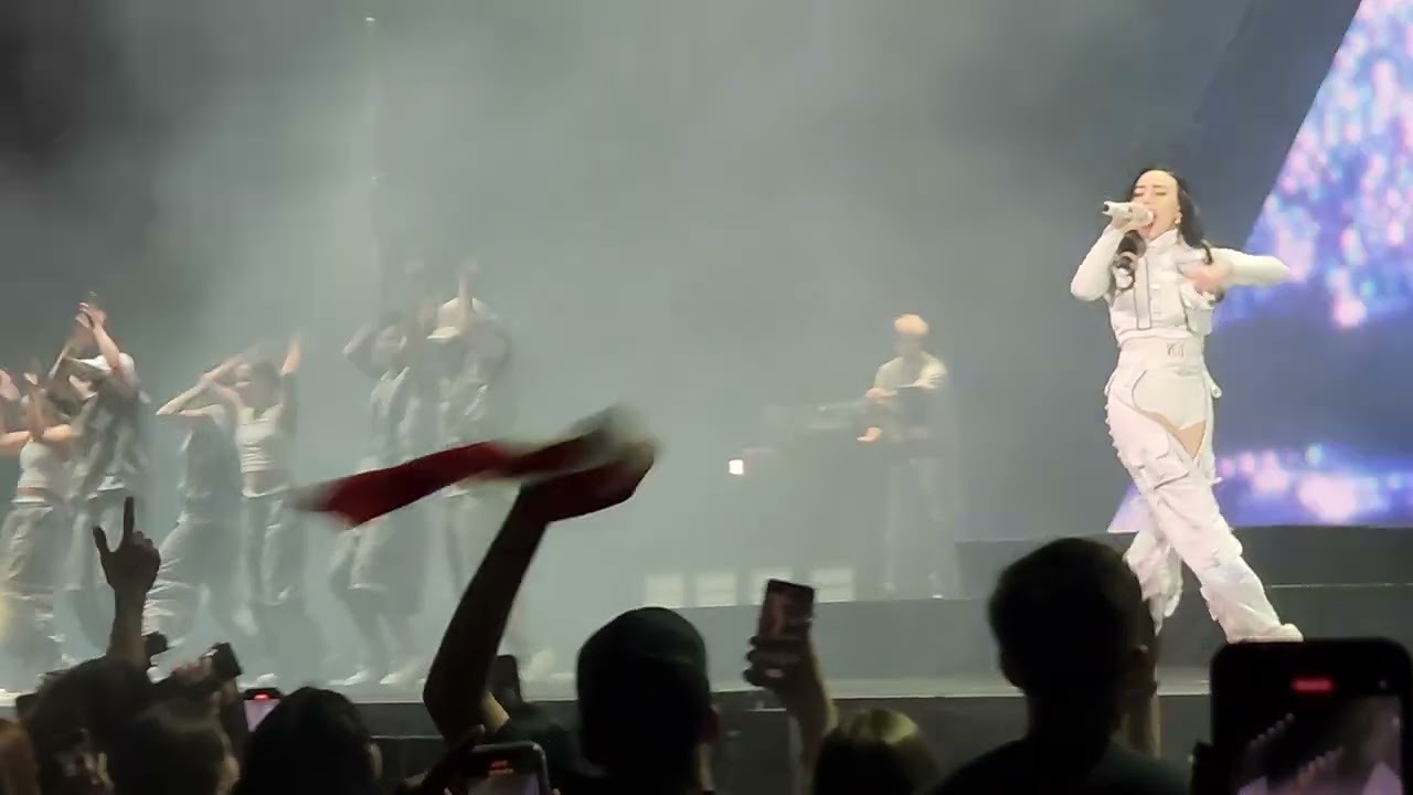 DISPARA*** - NICKi & MILO J - EN VIVO[8K] - MOVISTAR ARENA 07/09/23