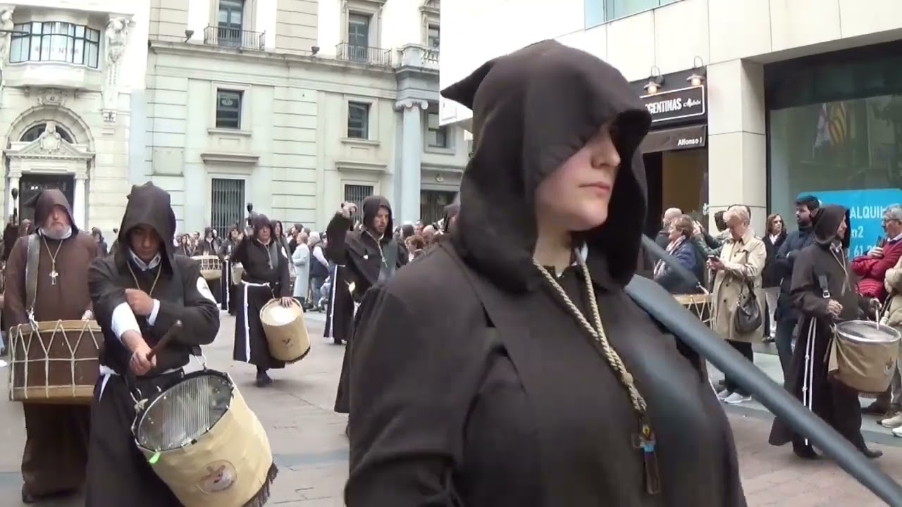 Semana Santa Zaragoza 2024 Crucifixión jueves calle Alfonso